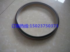 康明斯KT38-P780發動機后油封3630681