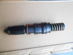 康明斯KTA19-D(M)船用發(fā)動機(jī)噴油器3016675