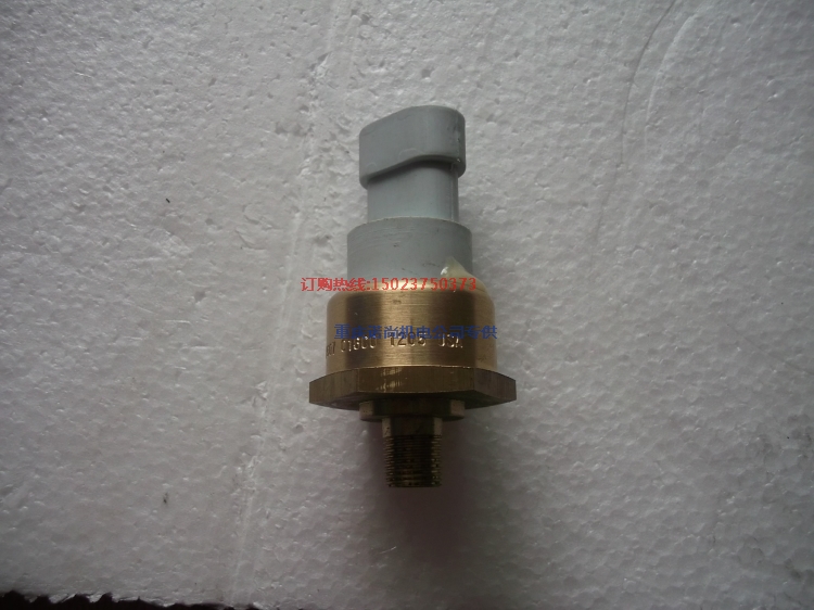 康明斯K38-M800船機油壓傳感器3408607